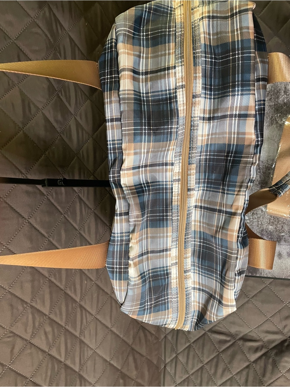 3- piece set by IHKWIP, duffel bag with makeup bag, and crossbody bag - Picture 15 of 16